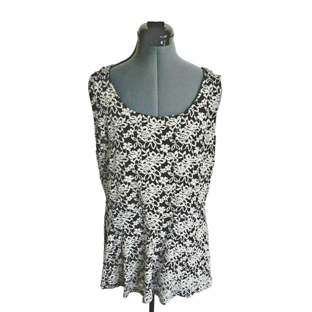 Torrid Womens Black White Floral Lace Sleeveless Peplum Blouse‎ Top Size 1 L XL